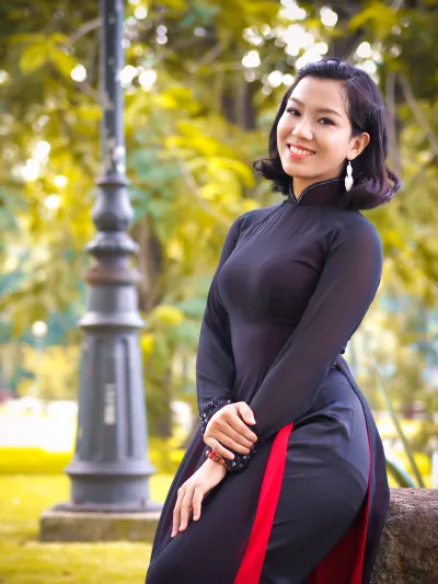 Yêu kiều áo dài đen áo dài đen [8D9TSP]