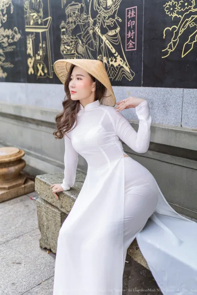 Vẻ đẹp áo dài áo dài trắng tinh tế nón lá [HO82TU]