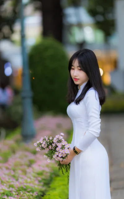 Áo dài trắng thanh nhã hoa [XQXJGX]