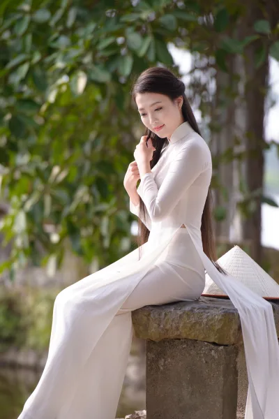 Thướt tha áo dài trắng [ORYVBO]