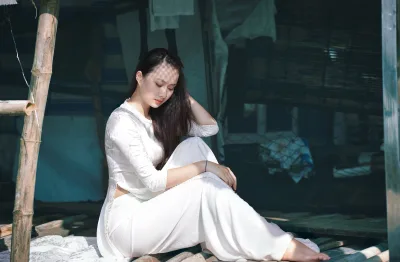 Áo dài trắng truyền thống nắng thanh lịch [HISXED]