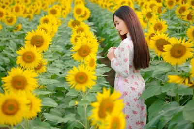 Hình ảnh áo dài họa tiết dịu dàng hoa [B7SRXJ]