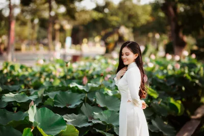 Áo dài trắng tà áo dài áo dài trắng mong manh [WZXYRQ]
