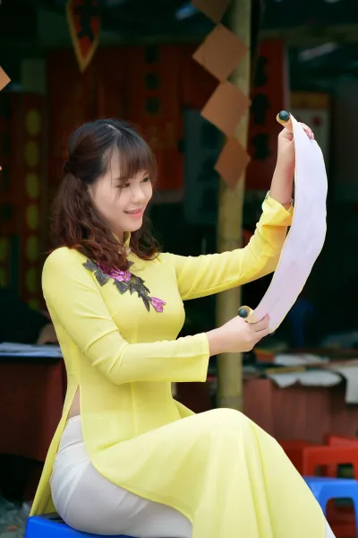 Kiêu sa áo dài trắng [WYTFOA]