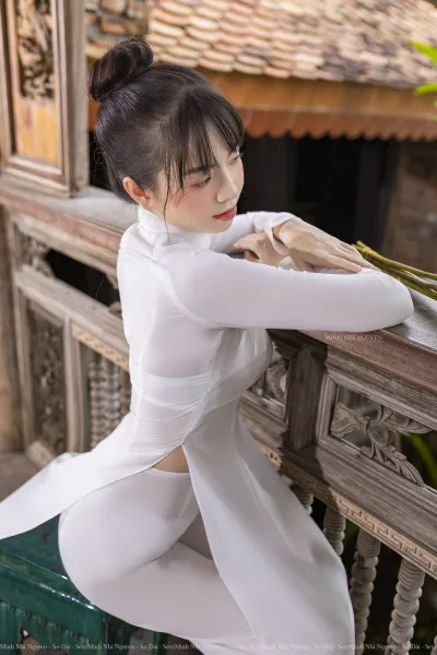 Áo dài trắng tuyển chọn góc ngang [YK3ADJ]