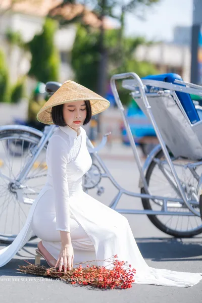 Áo dài trắng nón lá kiêu sa [XH2LJI]