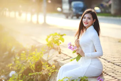 Áo dài trắng gái xinh nắng sang trọng [MIDRII]