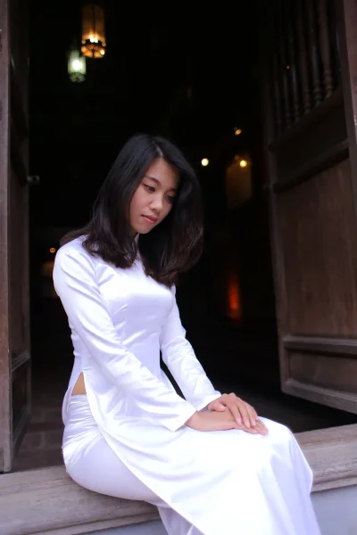 Tuyển chọn áo dài trắng lễ chùa [1WXDOP]