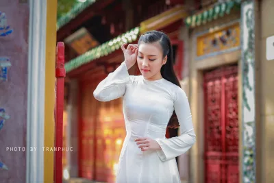 Duyên dáng áo dài trắng áo dài trắng [ILEYLD]