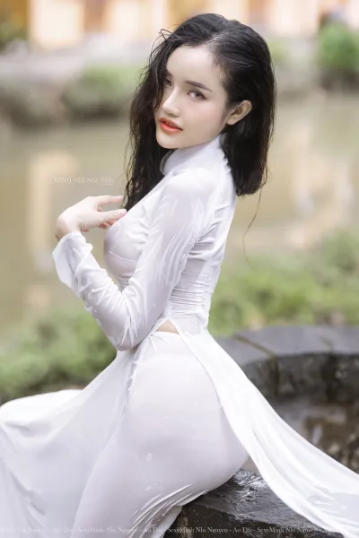 Girl xinh áo dài trắng quý phái ướt [PWGGXI]