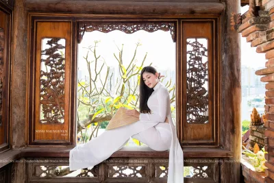 Rạng rỡ áo dài trắng hoa [ALNOON]