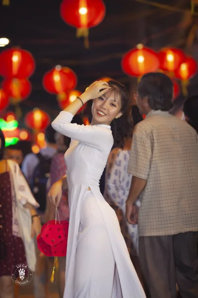 Áo dài trắng đón tết tinh tế [CIDOOV]