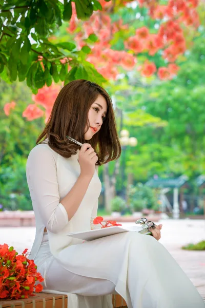 Vẻ đẹp áo dài trắng tinh khôi áo dài trắng [ILTAPU]