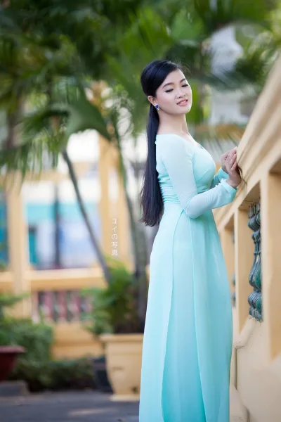 Áo dài xanh e ấp [UE2BDN]