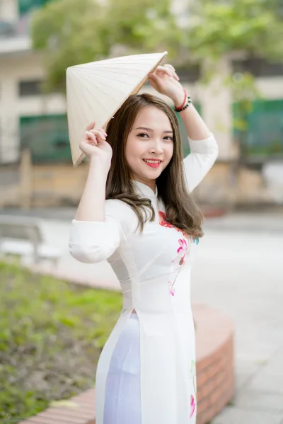 Áo dài trắng e ấp [W7X5B1]