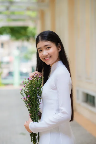 Áo dài trắng ảnh hoa thanh nhã [OWW6AJ]