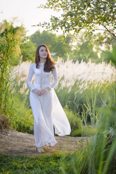 Truyền thống áo dài trắng áo dài trắng [HNA9OH]