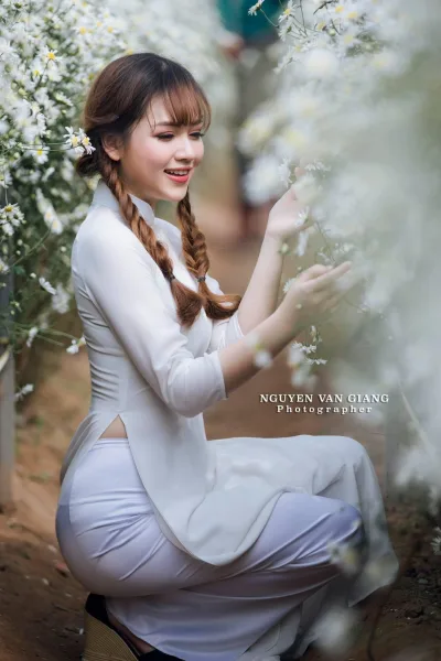Áo dài trắng hoài cổ hoa [UWFEYD]