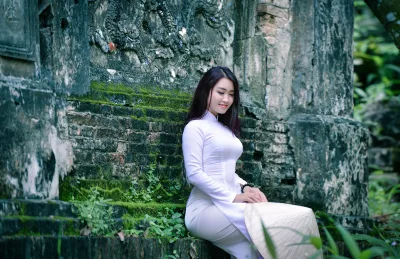 Áo dài trắng thanh lịch cổ kính [VPM4OA]