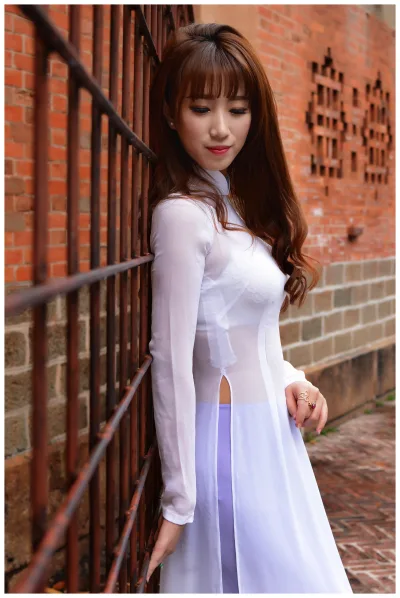 Nữ nhân áo dài trắng nhẹ nhàng áo dài trắng [DFBZJ3]