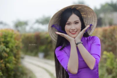 Đằm thắm áo dài tím [ETAXRC]