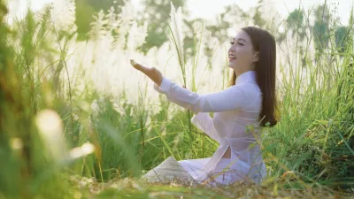 Áo dài trắng đồng cỏ nhẹ nhàng [ML5E67]