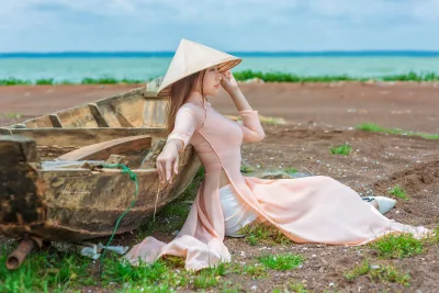 Thướt tha áo dài hồng bên h? [U81BK5]