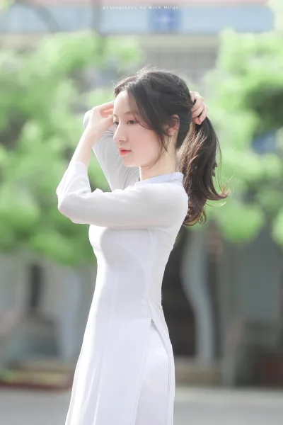 Tà áo dài áo dài trắng nổi bật tinh khôi [QOXWED]