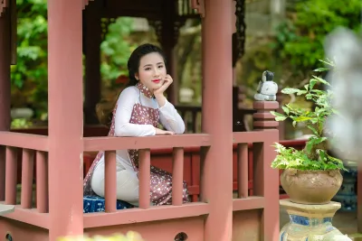 Áo dài trắng thướt tha thanh tao [EV24AP]