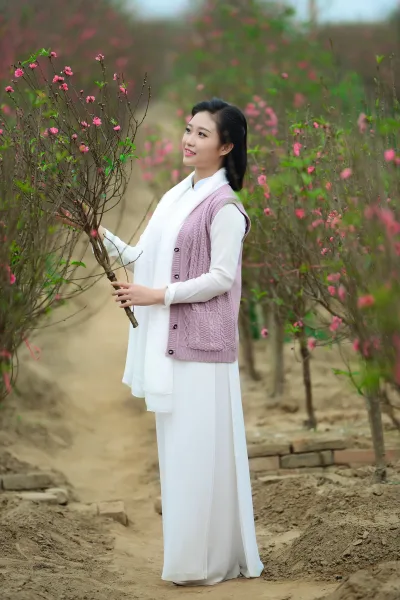 Ảnh nền áo dài trắng hút hồn thướt tha [JSUIY1]