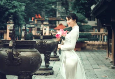 Trang nhã áo dài trắng sức hút [WIDMVD]