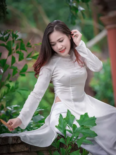 Áo dài trắng cổ điển hoa [ZIXAA1]