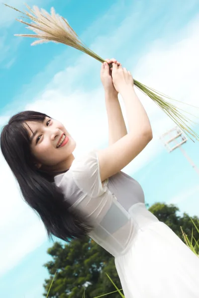 Áo dài trắng thiếu nữ e ấp [J9YVUP]