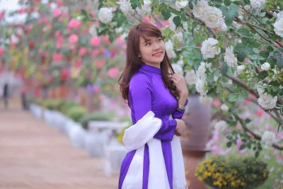 Áo dài tím thanh tao [YPT8RF]