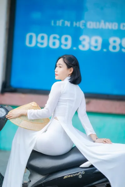 Hiện đại áo dài trắng áo dài trắng [0V2Y9K]