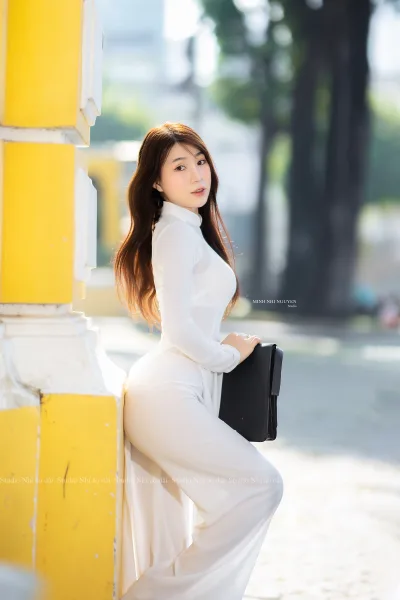 Áo dài trắng khoảnh khắc nữ sinh hiện đại [ECHUNZ]