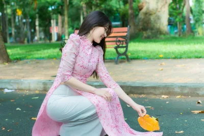 Khoảnh khắc áo dài hồng đậm chất Việt [TFLRBO]