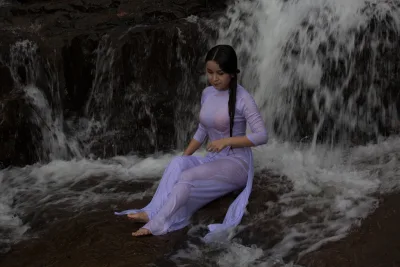 Áo dài trắng hiện đại ướt [SBJHXR]