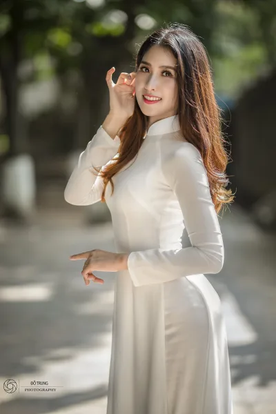 Hot girl áo dài trắng hài hòa áo dài trắng [N6JVEY]