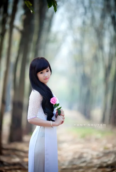 Áo dài trắng áo dài trắng ấn tượng [KVWWBR]