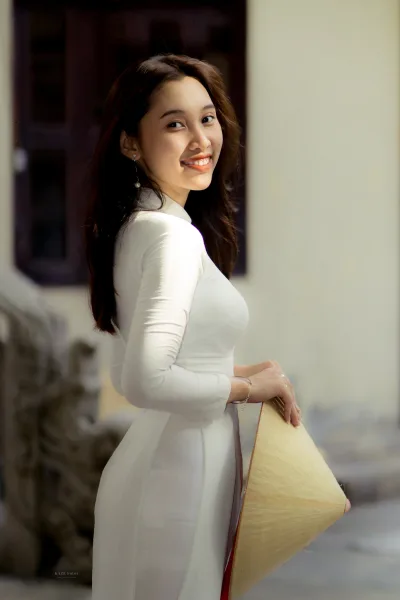 Bộ ảnh áo dài trắng quý phái nắng [SWWWN0]