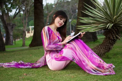 Áo dài trắng vẻ đẹp quý phái [OUB47J]