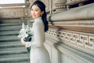 Sang trọng áo dài trắng tinh khôi [FZINAZ]