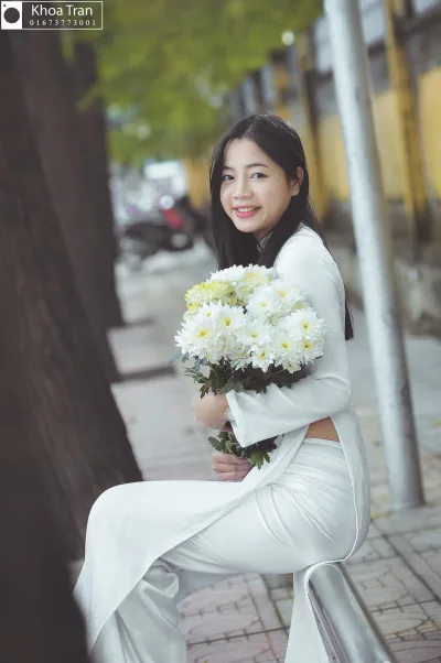 Girl xinh áo dài trắng truyền thống hoa [LNTOGS]