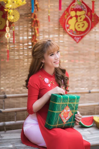 Nhẹ nhàng áo dài đỏ đón tết [GIYOYS]