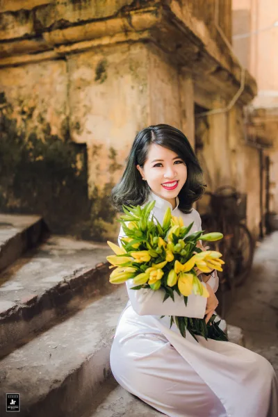 Áo dài trắng hoa thanh thoát [QKXP8X]