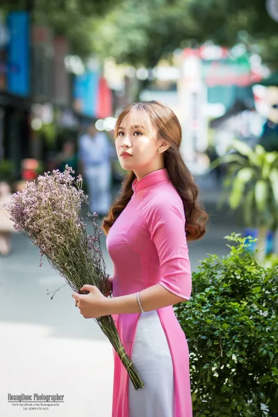 E ấp áo dài trắng hoa [GLBWSJ]