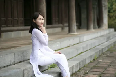 Áo dài trắng cổ điển lễ chùa [AFWTJS]