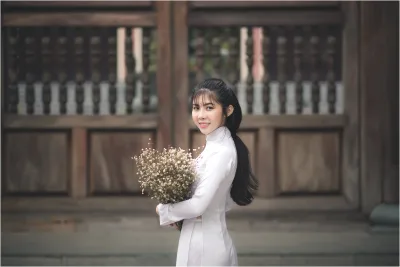Mộc mạc áo dài trắng hoa [TQKBMG]