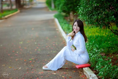 Áo dài trắng áo dài trắng thanh thoát [PGNXSY]